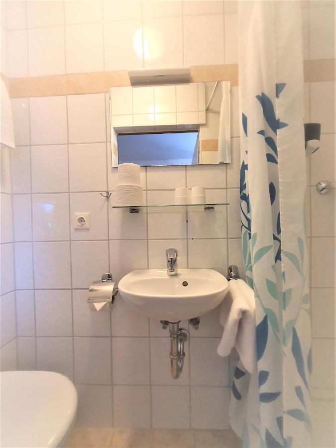 Pension Schwartzwirt Neusiedl am Steinfelde Dış mekan fotoğraf
